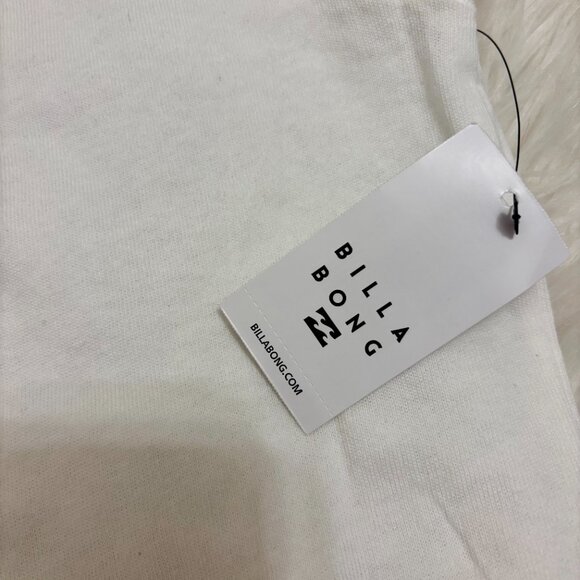 Billabong Short Sleeve Tee NWT-Kissed By The Sun Graphic T-Shirt - Picture 4 of 5